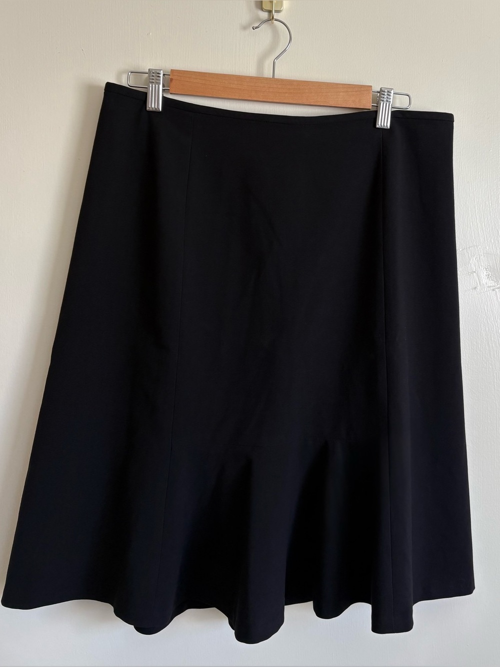 Nine West Black Flared Women’s Skirt Size 12
